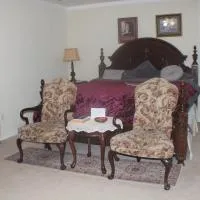 serenity hill bed and breakfast โรงแรมในบราวน์สวิลล์