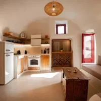 Approxi Cave: 2-Bedroom Retreat, viešbutis mieste Éxo Goniá