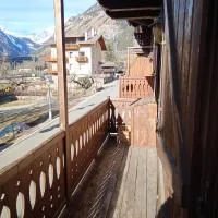 APPARTAMENTO MORGEX, hotel v mestu Morgex