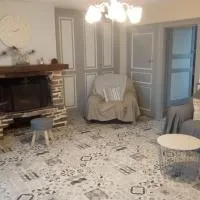 grand gîte à la campagne, готель у місті Couvains