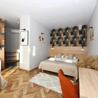 Hotel Polonia، فندق في جيشوف