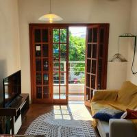 Apartamento na quadra da Praia de Piratininga, hotel v oblasti Piratininga, Niterói