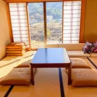 【MeTeL】窓辺から壮大な富士が拝める。リノベーション済み一等貸し宿泊施設, hotel a Nishikatsuracho