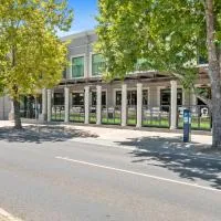 Sherbourne Terrace Hotel, hotel sa Shepparton