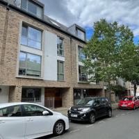 Central London Apartment with Private Car Park