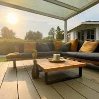 Ibiza Style Holiday chalet, хотел в Susteren