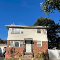 Cozy Home Near Downtown Rahway, hotel near Linden Airport - LDJ, Rahway