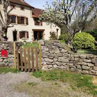 Gite du Dolmen classé 3 épis, hotell i Blessac