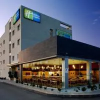 Holiday Inn Express Málaga Airport by IHG、マラガにあるマラガ空港 - AGPの周辺ホテル