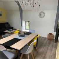 Appartement Ikebana - Maulévrier Cholet Puy du Fou: Maulévrier şehrinde bir otel