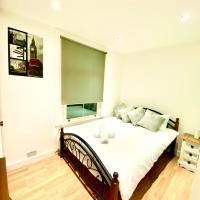 One Bedroom Flat Queen's Park Station Central London