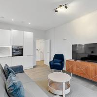 Sunny 2-Bed Flat in Chiswick