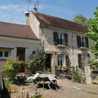 Gite du Colombier โรงแรมในSanteuil