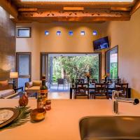 RIVERSIDE TERRACE OKINAWA KADENA, hotel poblíž Letiště Kadena - DNA, Kadena