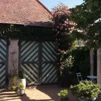 Chambres d'hôtes Les Pergolas, hotel sa Marcigny