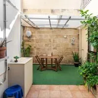 One Lemon Tree apartment (1.6 km from Airport)، فندق في لوكا