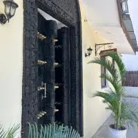 Bin Omiar Malindi Apartment, מלון בStone Town