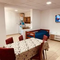 Alojamiento General Acha 1, hotel em General Acha
