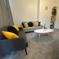 Tooting Lodge London - Cosy 2 bedroom house with garden, khách sạn ở Tooting, London