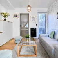 Two bedroom house with courtyard, quiet, hotell i Saint-André