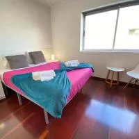 Luz's Retreat Apartment、ポンタ・デルガダにあるポンタ・デルガタ空港 - PDLの周辺ホテル