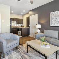 Landing Modern Apartment with Amazing Amenities (ID9682X40), hôtel à San Antonio