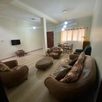 3 Bedroom, Entire House with parking space, hotel cerca de Aeropuerto de Beira - BEW, Beira