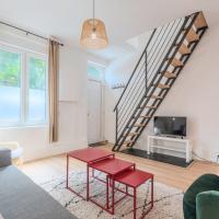 2 BR house w/ terrace, near train stations & metro, hotel em Fives, Lille