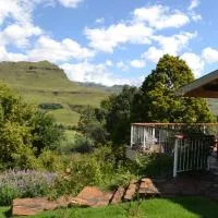 Thekwane Nest and Ondini Self catering cottages, hotel din Drakensberg Garden
