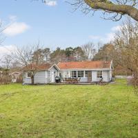 Cozy Home In Hundested With Kitchen