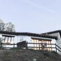 Albergue de Cabañes, hotel di Cabañes