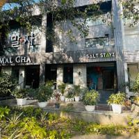 Saltstayz Malcha - Chanakyapuri, hotel en Chanakyapuri, Nueva Delhi