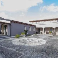 Domo San Leone Uta - Guest House Storica con Vasca Idromassaggio, Giardino e Parcheggio Privato, hotel en Uta