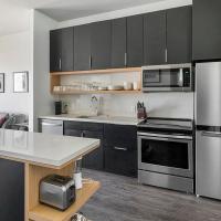 Landing Modern Apartment with Amazing Amenities (ID1381X635)