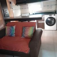 Depto a 5 minutos del centro, hotel cerca de Aeropuerto Internacional Gobernador Francisco Gabrielli - MDZ, Las Heras