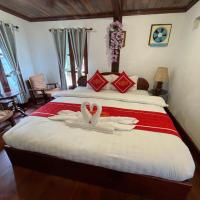 Luang Prabang - Villa Ouis Namkhan Riverside 2, hotel poblíž Mezinárodní letiště Luang Prabang - LPQ, Luang Prabang
