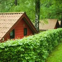 Waldidylle - Bungalows an der Talsperre Kriebstein, hotel en Kriebstein