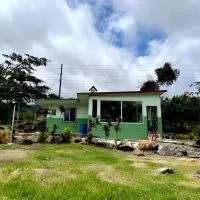 Miravalles Volcano House, khách sạn ở Guayabal