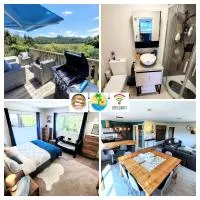 Unique Estuary & Bird Apartment in Te Haumi Paihia, hotel di Paihia