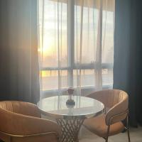 Cozy 1Bhk with stunning sea view, hotel in Al Khan, Sharjah