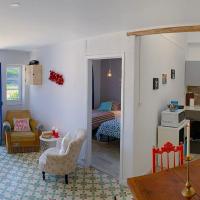 House beach in Lizandro by Ericeira Property, Hotel in Carvoeira