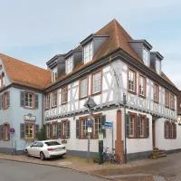 TRIP INN Kaiser Hotel & Restaurant Heidelberg-Schriesheim, מלון בשריסהיים