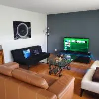 Cozy family home in quiet area, nice garden views., Hotel in Tamiami