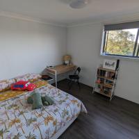 Peaceful spacious Inner west Lodging