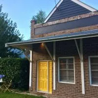 Bundanoon Bijou Southern Highlands Accommodation, hotel sa Bundanoon