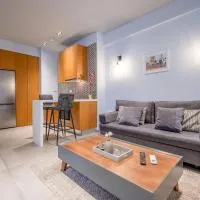 Sleek Plaka Retreat - Heart of Athens