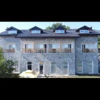 Bujtina Te Mulliri, hotel en Guri i Bardhë