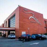 HOTEL BRISAS PARAGUANÁ, hotel poblíž Mezinárodní letiště Josefa Camejo - LSP, Punto Fijo