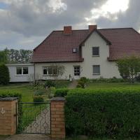 Ferienwohnung im Zanderhaus, viešbutis mieste Sabel, netoliese – Rostock-Laage oro uostas - RLG