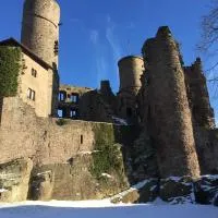 Apartment unterhalb der Burg Hanstein، فندق في Bornhagen